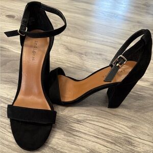 Indigo Women's Heels. Size 8